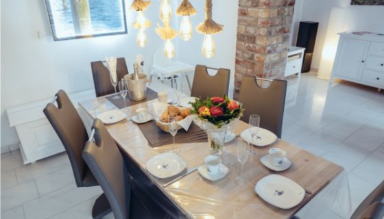 Mien Tied ACHTERN Esszimmer